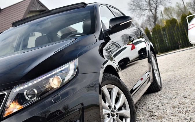 Kia Optima cena 48900 przebieg: 200000, rok produkcji 2014 z Krośniewice małe 667